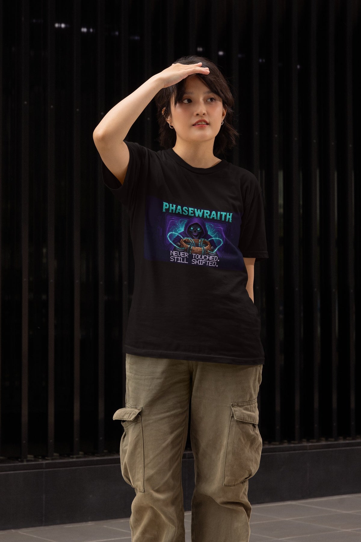 Phasewraith – Aharonov–Bohm Effect Physics T-Shirt – female model, black